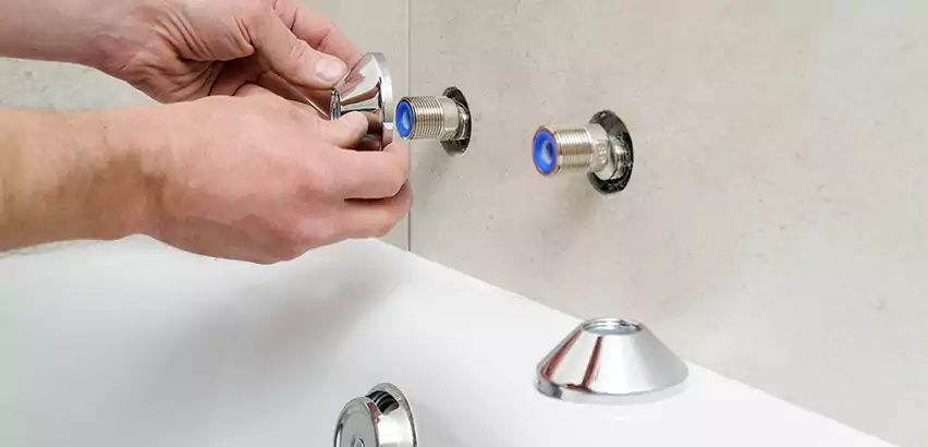 Bathtub Faucet Diverter Replacement in Pontiac