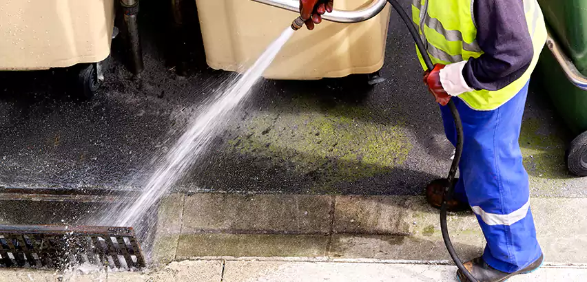 Jet Drain Cleaning in Pontiac