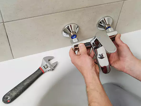 Why Choose Pontiac Plumbing Pro for Bathtub Faucet Replacement in Pontiac, MI?